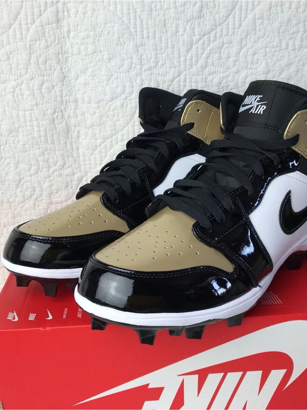 Nike Air Jordan 1 Mid TD Football Cleats Men’s SZ 11 Metallic Gold FJ6805-701